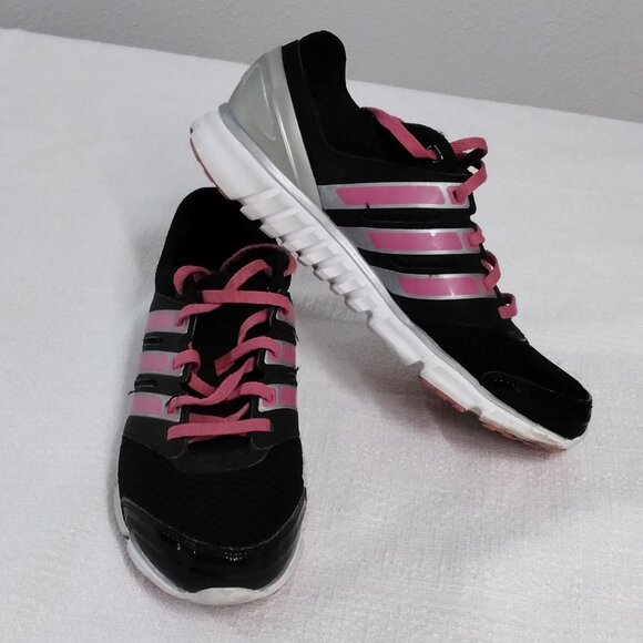 Adidas Run Strong athletic shoes Woman size 7 pink, black, lightweight Bx33 - Picture 1 of 16